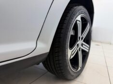 VOLKSWAGEN GOLF 1.6 MI SPORTLINE 8V 2009/2009 LUCAS AUTOMÓVEIS BOM RETIRO DO SUL / Carros no Vale