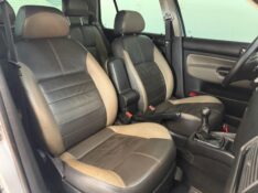 VOLKSWAGEN GOLF 1.6 MI SPORTLINE 8V 2009/2009 LUCAS AUTOMÓVEIS BOM RETIRO DO SUL / Carros no Vale