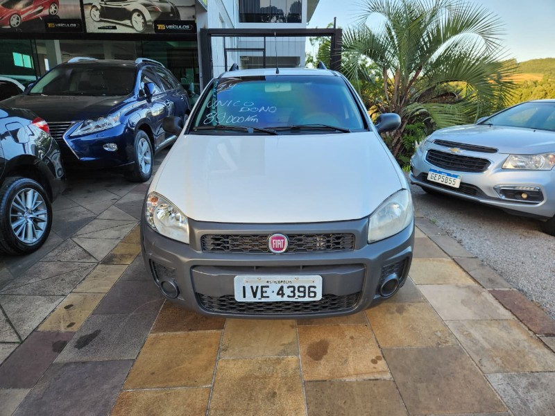 FIAT STRADA WORKING 1.4 2013/2014 TS VEÍCULOS ANTA GORDA / Carros no Vale