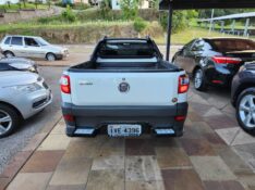 FIAT STRADA WORKING 1.4 2013/2014 TS VEÍCULOS ANTA GORDA / Carros no Vale