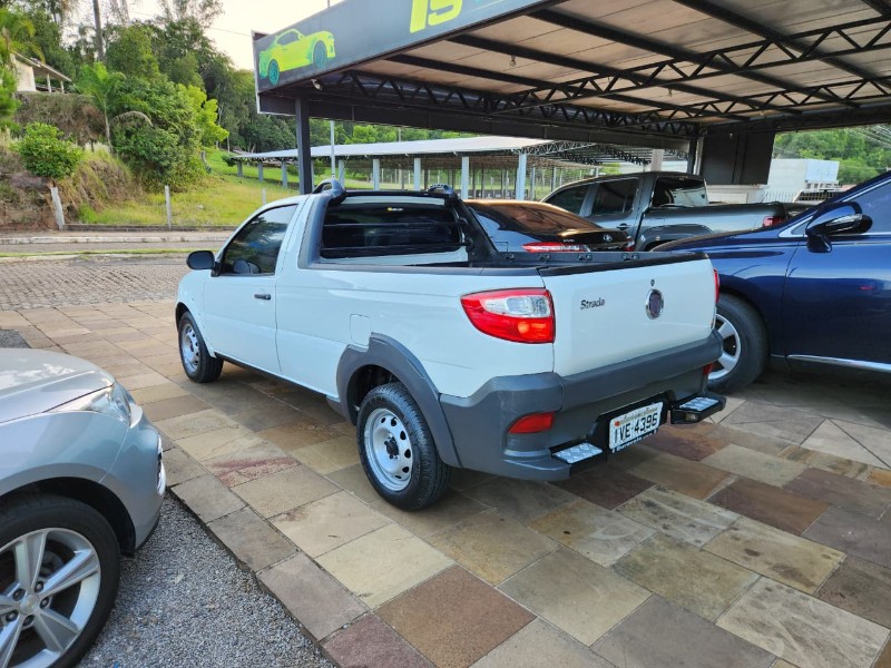 FIAT STRADA WORKING 1.4 2013/2014 TS VEÍCULOS ANTA GORDA / Carros no Vale