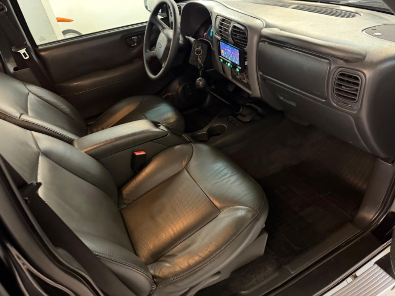 CHEVROLET S10 EXECUTIVE 2.4 FLEX CD 2011/2011 LUCAS AUTOMÓVEIS BOM RETIRO DO SUL / Carros no Vale