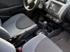 HONDA FIT 1.4 LX 8V GASOLINA 4P AUTOMÁTICO 2006/2006 NEURI VEÍCULOS LAJEADO / Carros no Vale