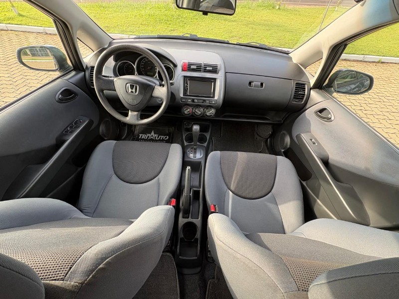 HONDA FIT 1.4 LX 8V GASOLINA 4P AUTOMÁTICO 2006/2006 NEURI VEÍCULOS LAJEADO / Carros no Vale