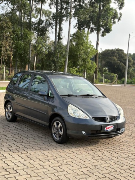 HONDA FIT 1.4 LX 8V GASOLINA 4P AUTOMÁTICO 2006/2006 NEURI VEÍCULOS LAJEADO / Carros no Vale