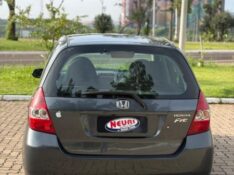 HONDA FIT 1.4 LX 8V GASOLINA 4P AUTOMÁTICO 2006/2006 NEURI VEÍCULOS LAJEADO / Carros no Vale