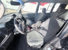 MITSUBISHI PAJERO TR4 2.0 4X2 16V 140CV FLEX 4P AUTOMÁTICO 2013/2013 ELY AUTOMÓVEIS LAJEADO / Carros no Vale