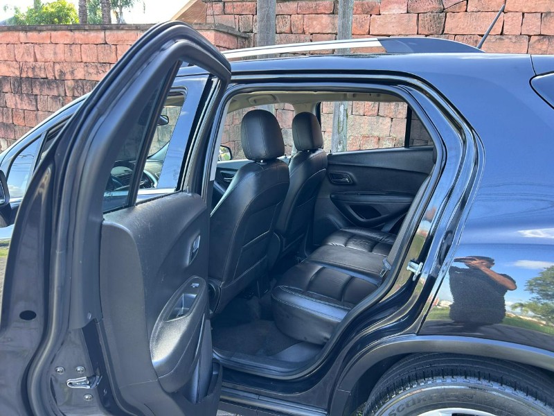 CHEVROLET TRACKER LTZ 1.8 16V FLEX 4X2 AUT. 2014/2014 LS MULTIMARCAS VENÂNCIO AIRES / Carros no Vale CHEVROLET TRACKER LTZ 1.8 16V FLEX 4X2 AUT. 2014/2014 LS MULTIMARCAS VENÂNCIO AIRES / Carros no Vale