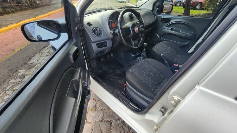 FIAT UNO 1.0 EVO VIVACE 8V 2014/2014 FERNANDO AUTOMÓVEIS | REVENDA DE CARROS ARROIO DO MEIO ARROIO DO MEIO / Carros no Vale