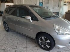 HONDA FIT 1.4 LXL 2006/2007 RENAUTO VEÍCULOS LAJEADO / Carros no Vale