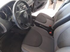 HONDA FIT 1.4 LXL 2006/2007 RENAUTO VEÍCULOS LAJEADO / Carros no Vale