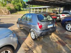 CHEVROLET CELTA LT 1.0 2011/2012 TS VEÍCULOS ANTA GORDA / Carros no Vale