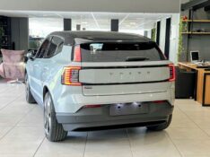 VOLVO EX30 PLUS EXTENDED RANGE 2024/2024 JOÃO CARROS MULTIMARCAS GUAPORÉ / Carros no Vale