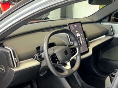 VOLVO EX30 PLUS EXTENDED RANGE 2024/2024 JOÃO CARROS MULTIMARCAS GUAPORÉ / Carros no Vale