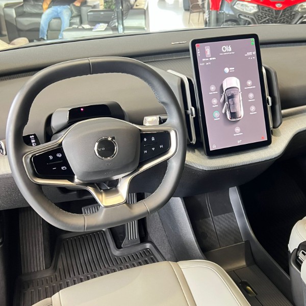 VOLVO EX30 PLUS EXTENDED RANGE 2024/2024 JOÃO CARROS MULTIMARCAS GUAPORÉ / Carros no Vale