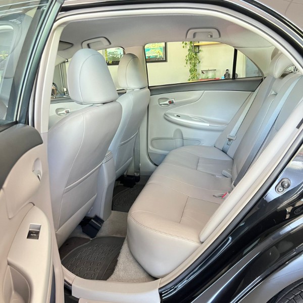 TOYOTA COROLLA XEI 2.0 16V FLEX 2013/2013 JOÃO CARROS MULTIMARCAS GUAPORÉ / Carros no Vale TOYOTA COROLLA XEI 2.0 16V FLEX 2013/2013 JOÃO CARROS MULTIMARCAS GUAPORÉ / Carros no Vale