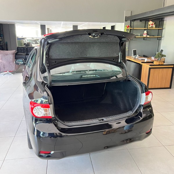 TOYOTA COROLLA XEI 2.0 16V FLEX 2013/2013 JOÃO CARROS MULTIMARCAS GUAPORÉ / Carros no Vale TOYOTA COROLLA XEI 2.0 16V FLEX 2013/2013 JOÃO CARROS MULTIMARCAS GUAPORÉ / Carros no Vale