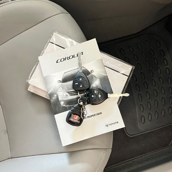 TOYOTA COROLLA XEI 2.0 16V FLEX 2013/2013 JOÃO CARROS MULTIMARCAS GUAPORÉ / Carros no Vale TOYOTA COROLLA XEI 2.0 16V FLEX 2013/2013 JOÃO CARROS MULTIMARCAS GUAPORÉ / Carros no Vale