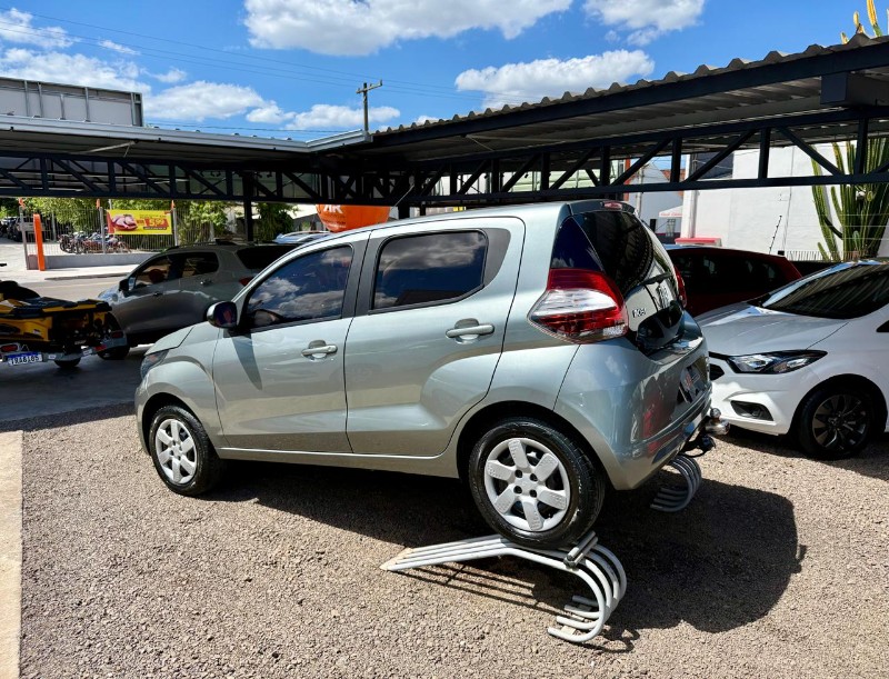 FIAT MOBI LIKE 1.0 FIRE FLEX 5P. /2017 AR MULTIMARCAS VENÂNCIO AIRES / Carros no Vale