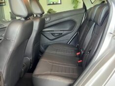 FORD FIESTA TITANIUM 1.6 2017/2017 JOÃO CARROS MULTIMARCAS GUAPORÉ / Carros no Vale