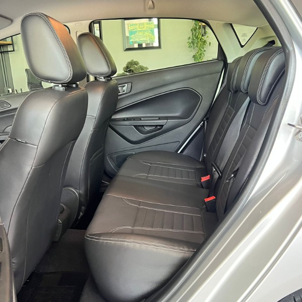 FORD FIESTA TITANIUM 1.6 2017/2017 JOÃO CARROS MULTIMARCAS GUAPORÉ / Carros no Vale