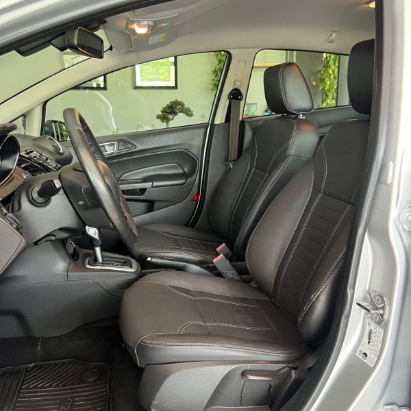 FORD FIESTA TITANIUM 1.6 2017/2017 JOÃO CARROS MULTIMARCAS GUAPORÉ / Carros no Vale