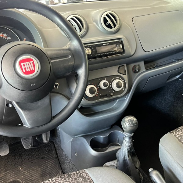 FIAT UNO 1.0 VIVACE 8V 2012/2012 JOÃO CARROS MULTIMARCAS GUAPORÉ / Carros no Vale