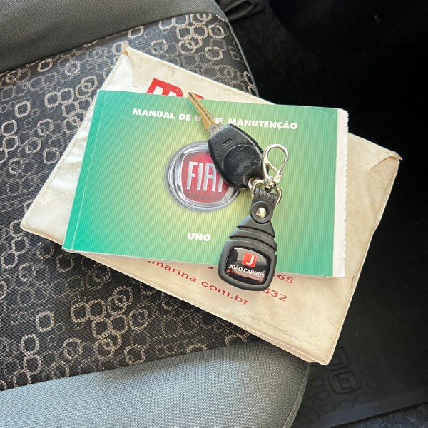 FIAT UNO 1.0 VIVACE 8V 2012/2012 JOÃO CARROS MULTIMARCAS GUAPORÉ / Carros no Vale
