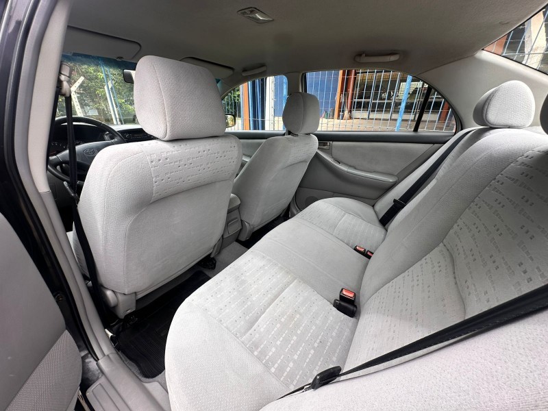 TOYOTA COROLLA XLI 1.6 /2004 MENEGHINI VEÍCULOS ARROIO DO MEIO / Carros no Vale TOYOTA COROLLA XLI 1.6 /2004 MENEGHINI VEÍCULOS ARROIO DO MEIO / Carros no Vale