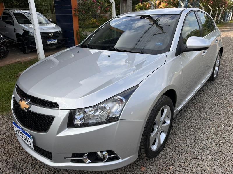 CHEVROLET CRUZE LT 1.8 /2014 MENEGHINI VEÍCULOS ARROIO DO MEIO / Carros no Vale