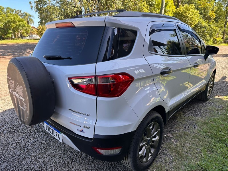 FORD ECOSPORT 2.0 FREESTYLE /2015 MENEGHINI VEÍCULOS ARROIO DO MEIO / Carros no Vale FORD ECOSPORT 2.0 FREESTYLE /2015 MENEGHINI VEÍCULOS ARROIO DO MEIO / Carros no Vale