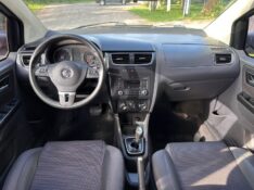 VOLKSWAGEN FOX I-MOTION 1.6 /2012 MENEGHINI VEÍCULOS ARROIO DO MEIO / Carros no Vale