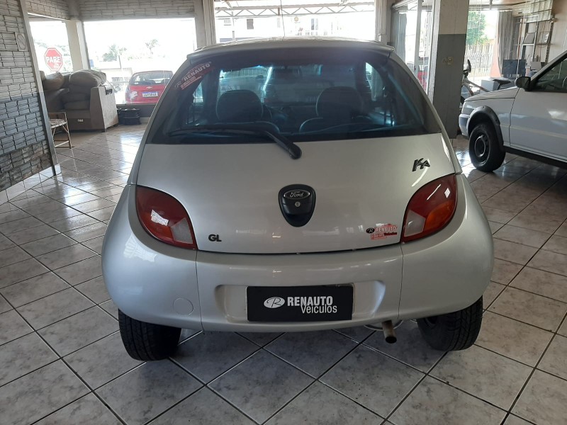FORD KA 1.0 /2000 RENAUTO VEÍCULOS LAJEADO / Carros no Vale