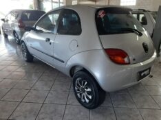 FORD KA 1.0 /2000 RENAUTO VEÍCULOS LAJEADO / Carros no Vale