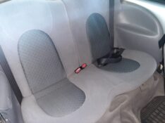 FORD KA 1.0 /2000 RENAUTO VEÍCULOS LAJEADO / Carros no Vale