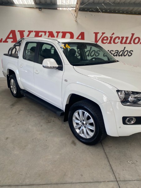 VOLKSWAGEN AMAROK 2.0 HIGHLINE 4X4 2014/2014 LAVENDA VEÍCULOS ARROIO DO MEIO / Carros no Vale