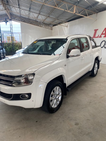 VOLKSWAGEN AMAROK 2.0 HIGHLINE 4X4 2014/2014 LAVENDA VEÍCULOS ARROIO DO MEIO / Carros no Vale