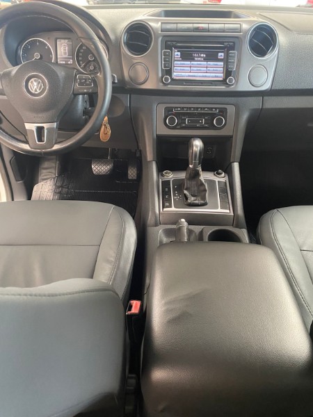 VOLKSWAGEN AMAROK 2.0 HIGHLINE 4X4 2014/2014 LAVENDA VEÍCULOS ARROIO DO MEIO / Carros no Vale