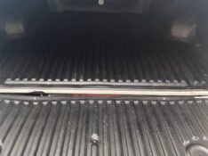 VOLKSWAGEN AMAROK 2.0 HIGHLINE 4X4 2014/2014 LAVENDA VEÍCULOS ARROIO DO MEIO / Carros no Vale