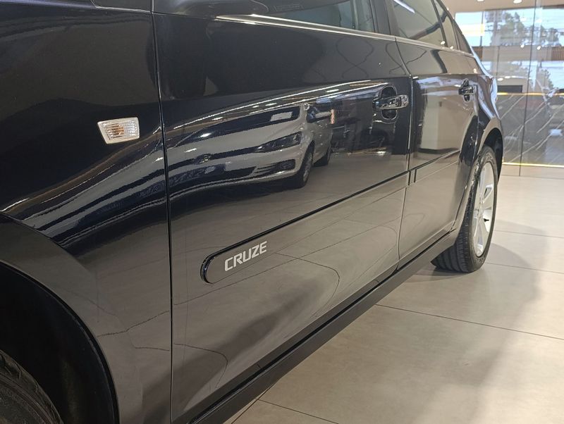 Chevrolet Chev Cruze Lt Nb 2014/2014 SIM VEÍCULOS PORTO ALEGRE / Carros no Vale