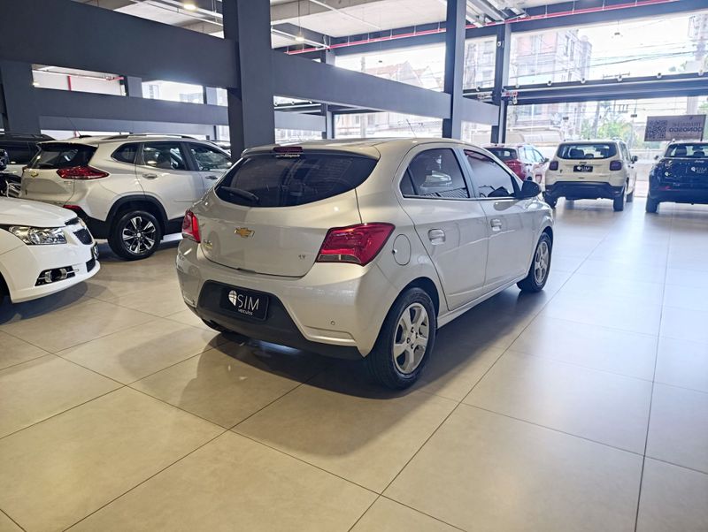 Chevrolet Onix 1.4 Lt 2019/2019 SIM VEÍCULOS PORTO ALEGRE / Carros no Vale