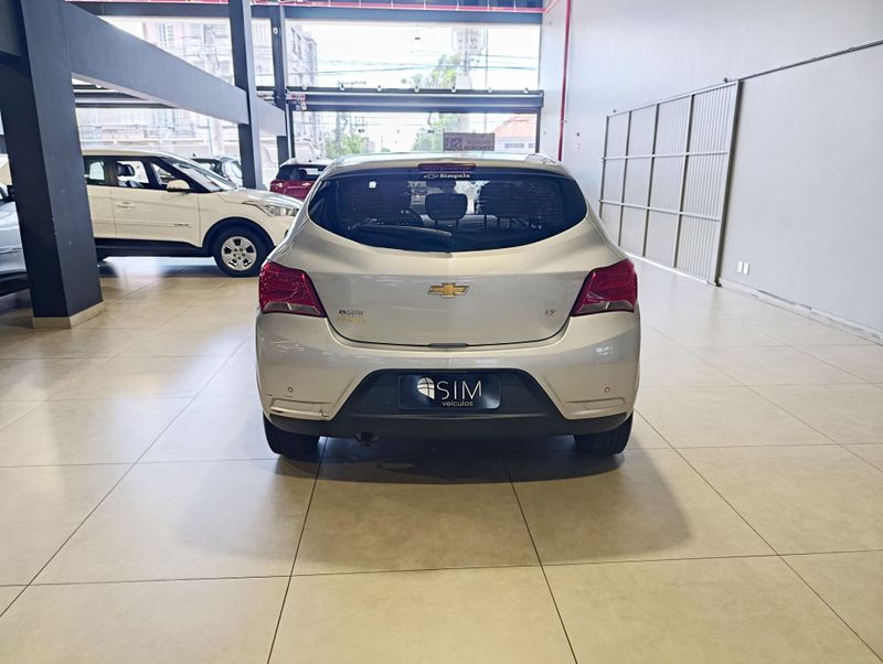 Chevrolet Onix 1.4 Lt 2019/2019 SIM VEÍCULOS PORTO ALEGRE / Carros no Vale