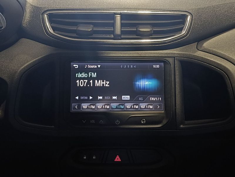 Chevrolet Onix 1.4 Lt 2013/2013 SIM VEÍCULOS PORTO ALEGRE / Carros no Vale