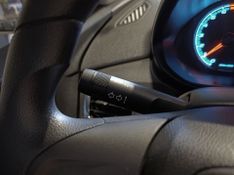 Chevrolet Onix 1.4 Lt 2013/2013 SIM VEÍCULOS PORTO ALEGRE / Carros no Vale