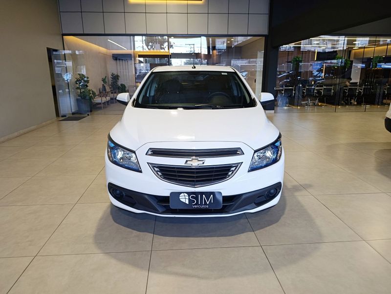 Chevrolet Onix 1.4 Lt 2013/2013 SIM VEÍCULOS PORTO ALEGRE / Carros no Vale
