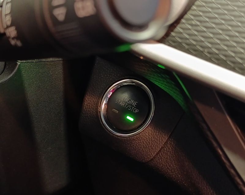 Chevrolet Tracker Lt 1.0 Turbo 12v 2021/2022 SIM VEÍCULOS PORTO ALEGRE / Carros no Vale