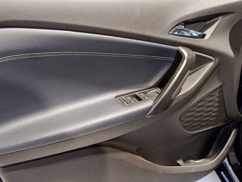 Chevrolet Tracker Premier 1.2 Turbo 12v 2021/2022 SIM VEÍCULOS PORTO ALEGRE / Carros no Vale