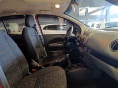 Fiat Uno 1.0 Evo Vivace 8v 2015/2016 SIM VEÍCULOS PORTO ALEGRE / Carros no Vale