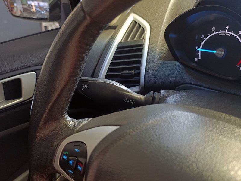 Ford Ecosport Freestyle 1.6 2013/2014 SIM VEÍCULOS PORTO ALEGRE / Carros no Vale