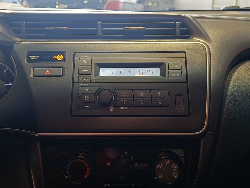 Honda City 1.5 Lx 16v 2019/2019 SIM VEÍCULOS PORTO ALEGRE / Carros no Vale